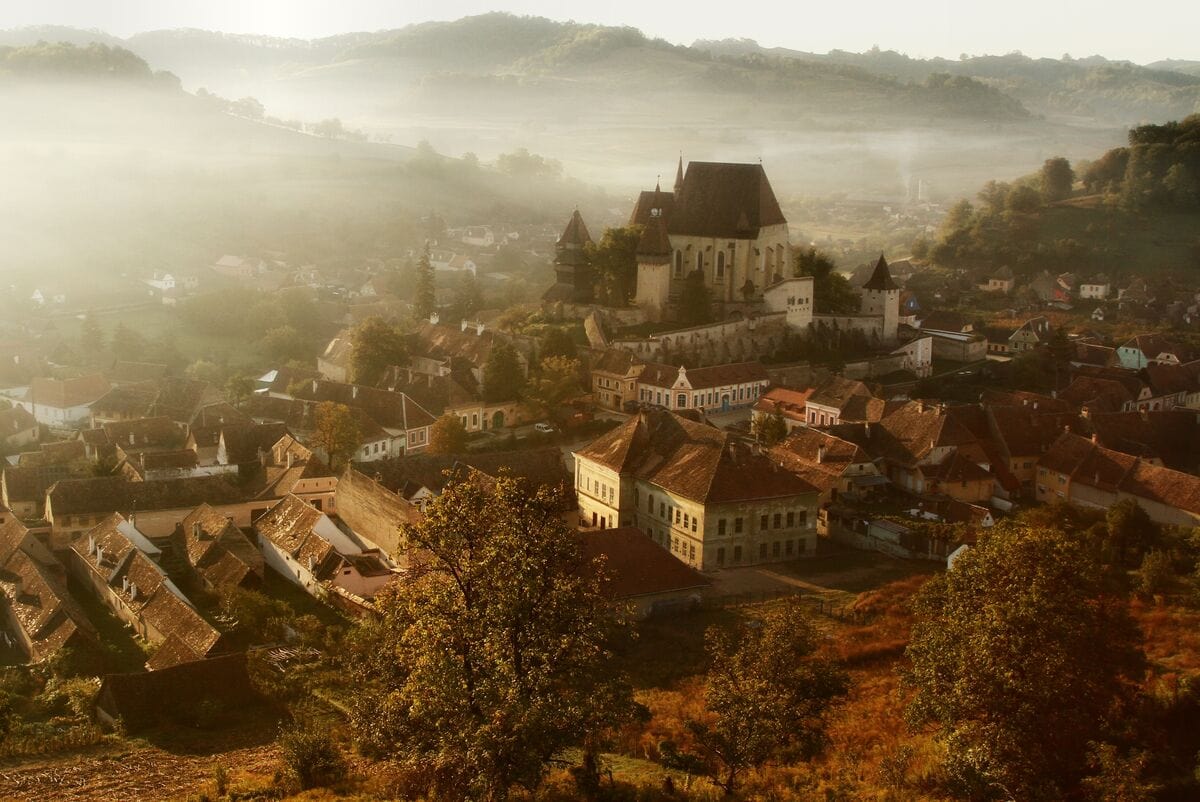 Dimineata de toamna la Biertan