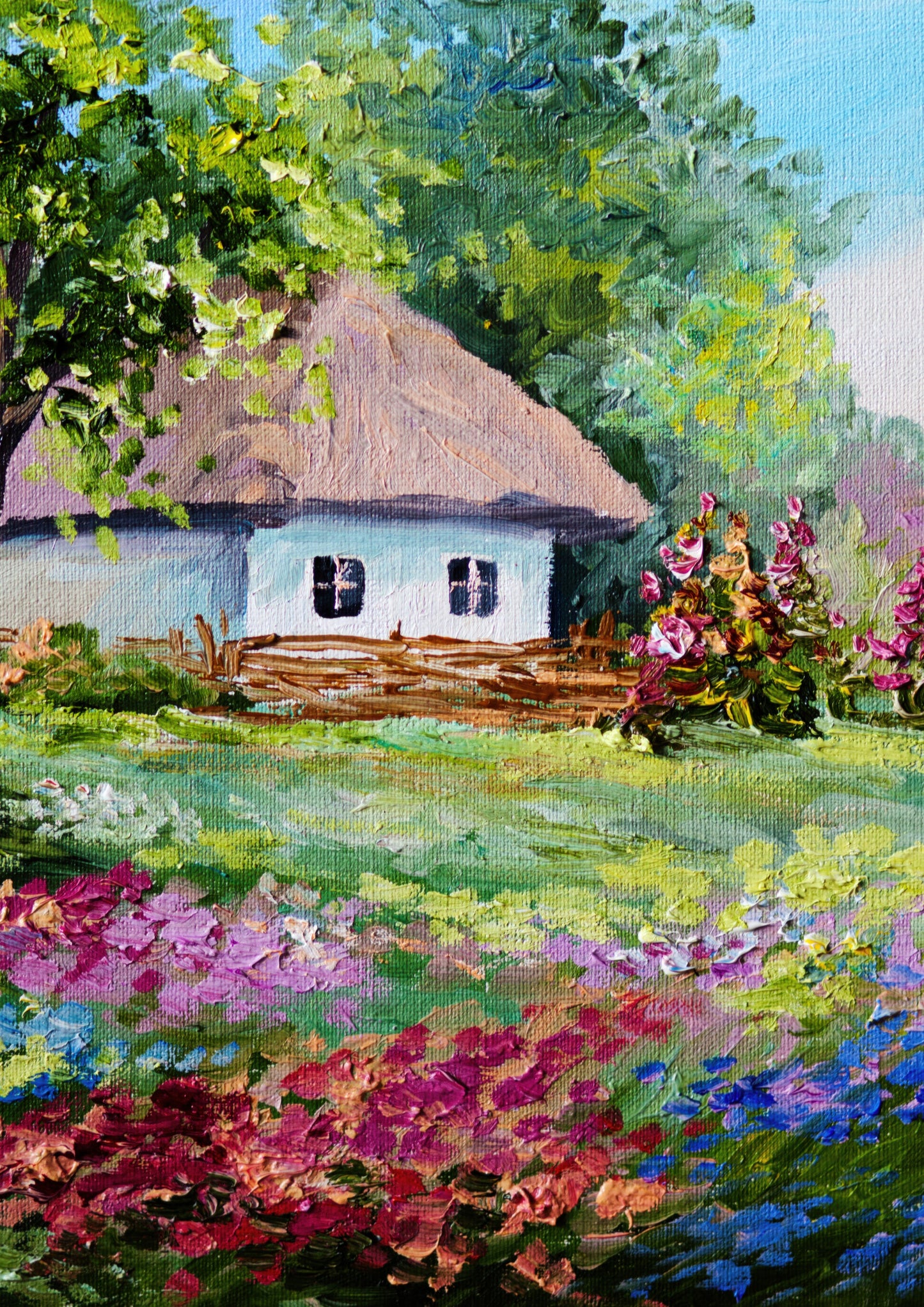 Tablou decorativ cu casuta rurala alba si gradina cu flori