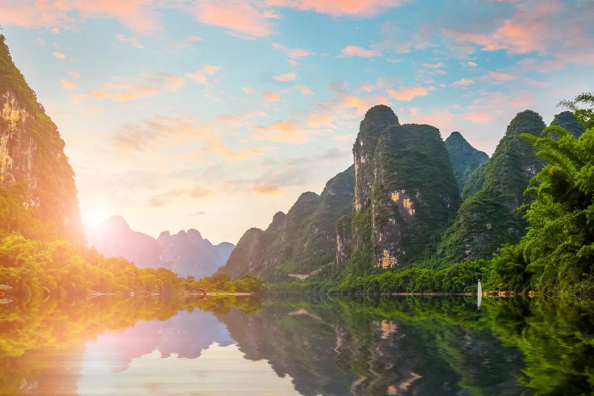 Tablou Canvas - Rasarit Printre Munti