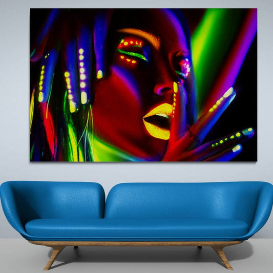 Tapet textil personalizat la comanda, 1,5 X 2 m "Femeia fosforescenta"