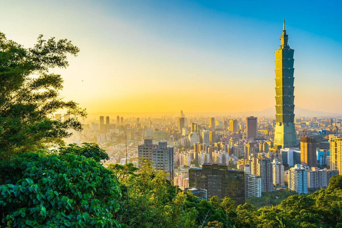 Tablou Canvas - Eleganta Turnului Taipei 101