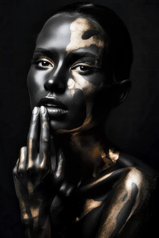 Tablou Canvas - Eleganta Aurie si Neagra 70