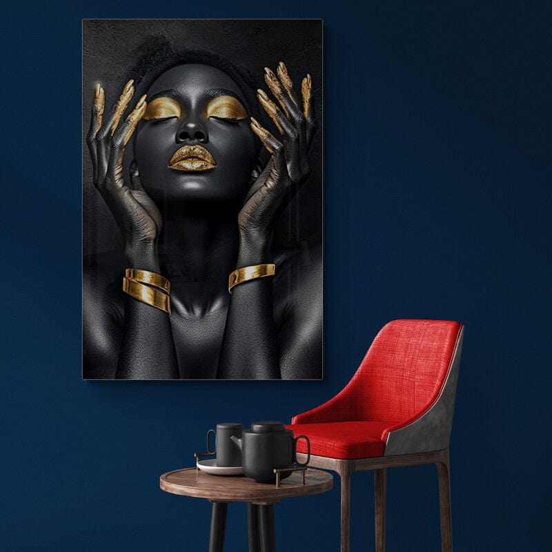 Tablou Canvas - Femeie Africana cu Bratari si Unghii de Aur