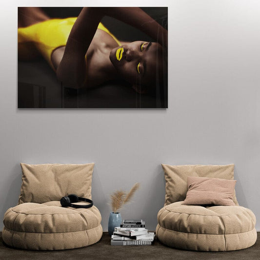 Tablou Canvas - Superba pe Galben