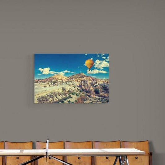 Tablou Canvas - Balon in desert - Zibo.ro