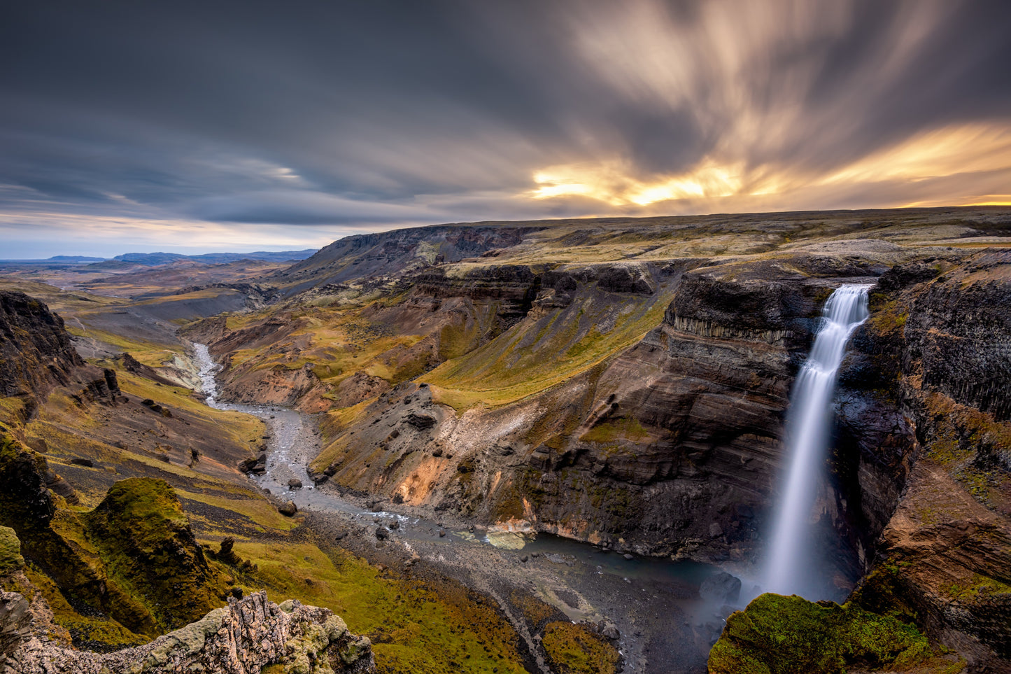 Tablou decorativ - Cascada din canion