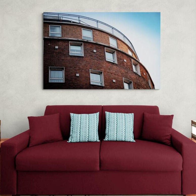 Tablou canvas romanesc - Escaping windows - Cameradevis.ro