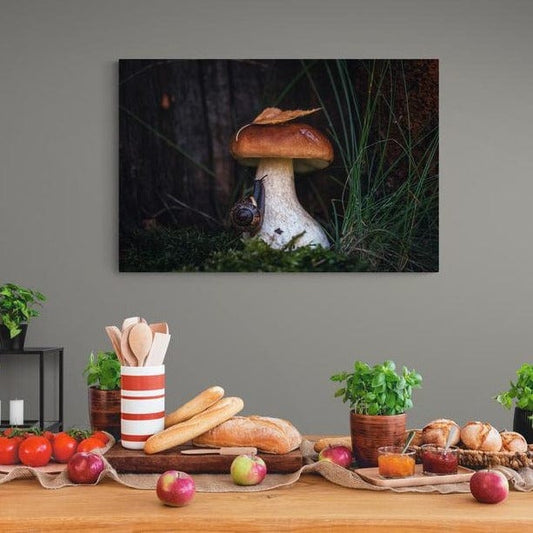 Tablou canvas -Ciuperca si melcul - Cameradevis.ro
