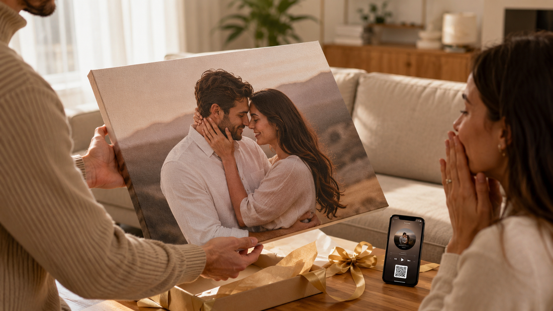  Tablou personalizat de cuplu oferit cadou partenerului într-un living modern 