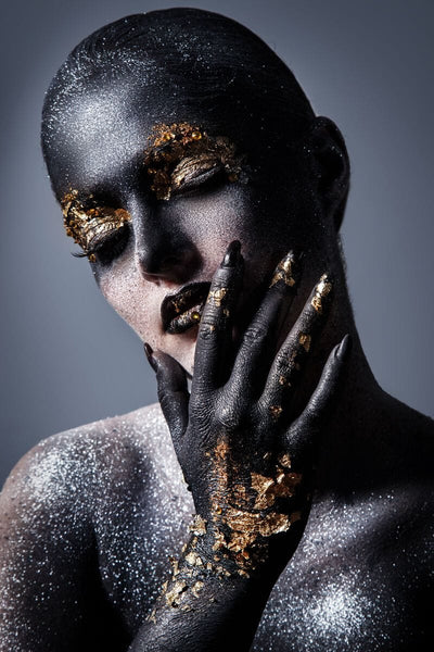 Tablou decorativ - Gold and glitter make-up