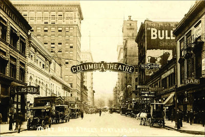 Tablou decorativ - Teatrul din Columbia in Stil Vintage