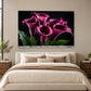 Tablou decorativ - Calele Magenta pe perete, in camera - Zibo.ro