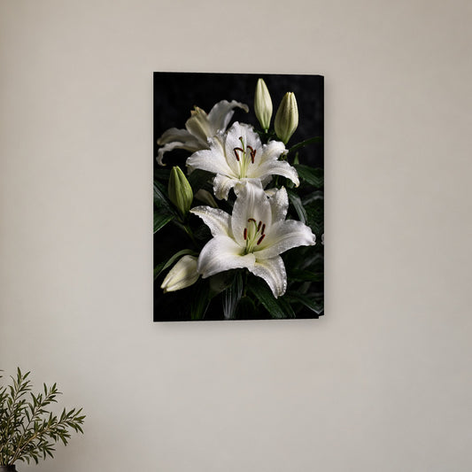 Tablou decorativ - Crinii de Portelan pe perete, in camera - Zibo.ro