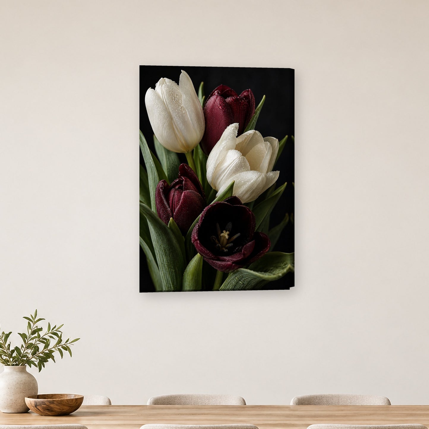 Tablou decorativ - Lalele Albe si Bordo pe perete, in camera - Zibo.ro