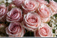 Tablou decorativ cu buchet des de trandafiri roz pal si crem
