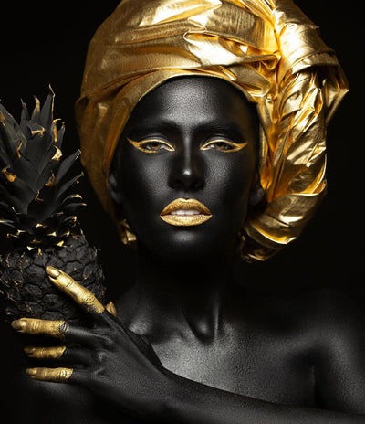 Tablou decorativ - Femeia Africana cu Turban Auriu